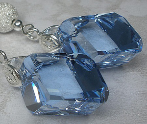 Kryształy długie srebrne kolczyki Light Sapphire