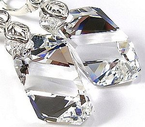 Kryształy Piękne Eleganckie Kolczyki Srebro 22C
